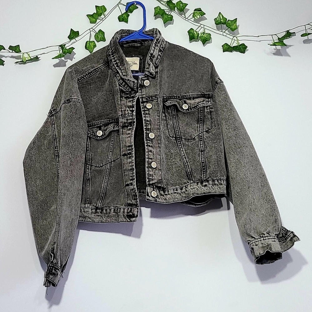 Asley vintage charm grey jean jacket size XL. Great condition.